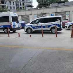 İnegöl Devlet Hastanesi'nde Gergin Anlar! Ölüm Haberi Sonrası Polis Sevk Edildi