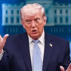 Trump'tan İran'a Yeni Tehdit: "Bu Akşam da Vurabiliriz"