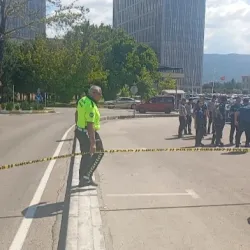 Boşanma davasında silahlar konuştu! Adliye önü karıştı