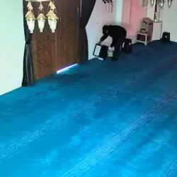 İnegöl'de camide skandal olay kameralara yansıdı!