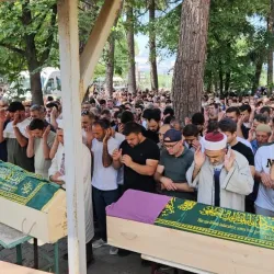Anne-baba toprağa verildi: Minik Alparslan yaşam mücadelesi veriyor!