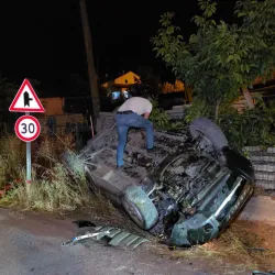 İnegöl'de Korkutan Kaza! Kontrolden Çıkan Otomobil Takla Attı
