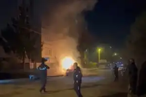 Bursa’da seyir halindeki otomobil alev aldı