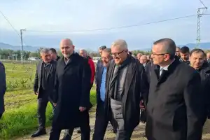 Eski içişleri bakanı Süleyman Soylu Bursa'da cenazeye katıldı