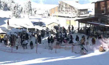 Uludağ sömestr tatilinde doldu taştı, otellerde doluluk arttı