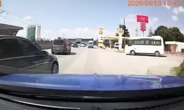 Bursa’da trafikte tehlikeli anlar: Makas atan sürücü kazaya davetiye çıkardı