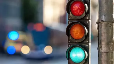 100 yıllık trafik ışık sistemi değişiyor!