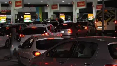 Motorine planlanan 6,69 TL zam iptal edildi, gaz yağına yansıyacak