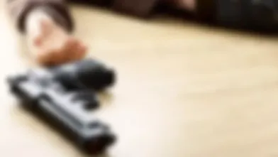 İnegöl’de evinde silah temizlerken kazara yaralandı