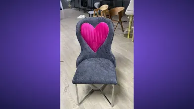 İnegöl'de mobilyacıdan eşine özel sandalye