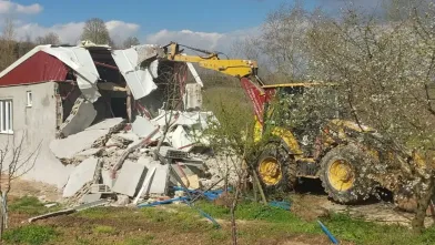 İnegöl’de kaçak yapıya geçit yok! Onlarca yapı yıkıldı