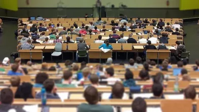 YÖK üniversitelerde devam zorunluluğu hakkında son durum