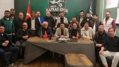 Kafkasspor’da kriz büyüyor mu? Yönetimden gece yarısı yanıt