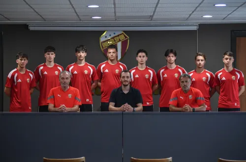 İnegölspor'da 8 Altyapı Oyuncusu A Takım Kampında