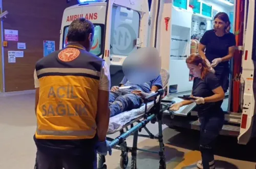 İnegöl'de Feci Kaza! Otomobil Hurdaya Döndü, 18 Yaşındaki Sürücü Yaralandı