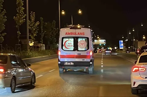 Bursa’da ters yöne giren otomobil kazaya karıştı: 7 yaralı