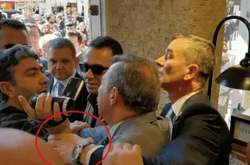 İYİ Parti'den CHP'ye Geçmişti! Ümit Dikbayır Bu Kez AK Parti'ye Katılıyor