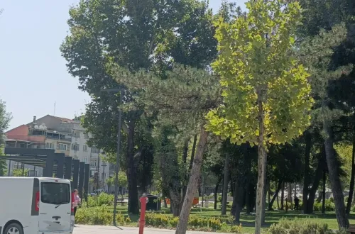 İnegöl meydanlarında sessizlik hakim