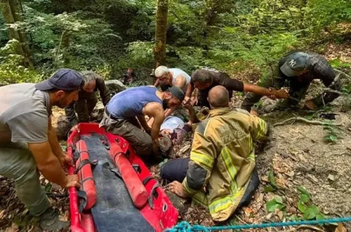 İnegöl’de ormanlık alanda traktör uçuruma yuvarlandı: 1 ağır yaralı