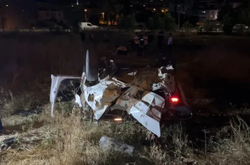 Gece yarısı tarlaya uçtu! Çok sayıda yaralı var