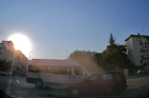 İnegöl’de zincirleme kaza 1'i ağır 4 yaralı