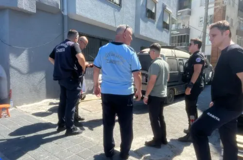 Bursa’da seyyar satıcı denetiminde arbede: Zabıta memuru yaralandı