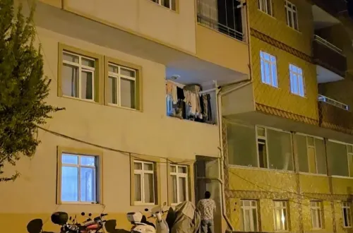 İnegöl’de çatıda bağıran kişi mahalleyi ayağa kaldırdı