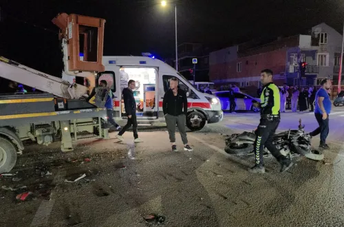 İnegöl’de kamyonetle motosiklet çarpıştı: 1 ölü, 1 yaralı