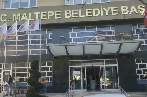 Maltepe Belediye Başkanı Esin Köymen Kimdir, Hangi Partiden?