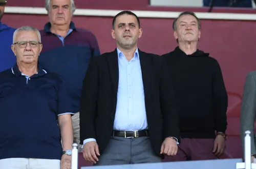 İnegölspor Teknik Direktörü Serbest: Pes etmek yok!