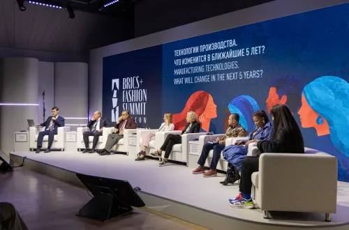 Moskova’da BRICS+ Moda Zirvesi'nde sektörün geleceği konuşuldu