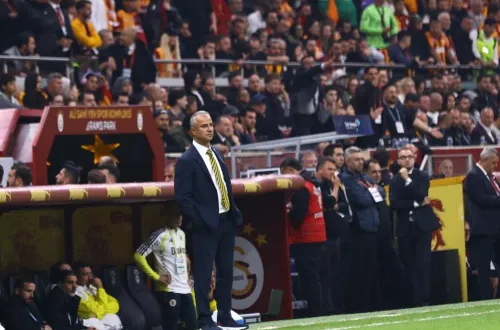 Fenerbahçe'de İsmail Kartal ile yollar ayrıldı