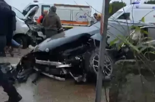 Bursa'da Can Pazarı! 5 Araç Birbirine Girdi