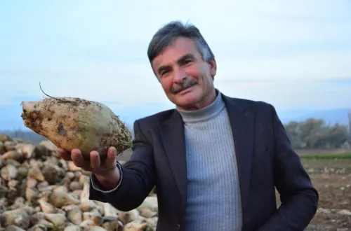 Çiftçiden meslektaşlarını kızdıracak açıklama! "Kazanamıyorum diyen yalan söylüyor"