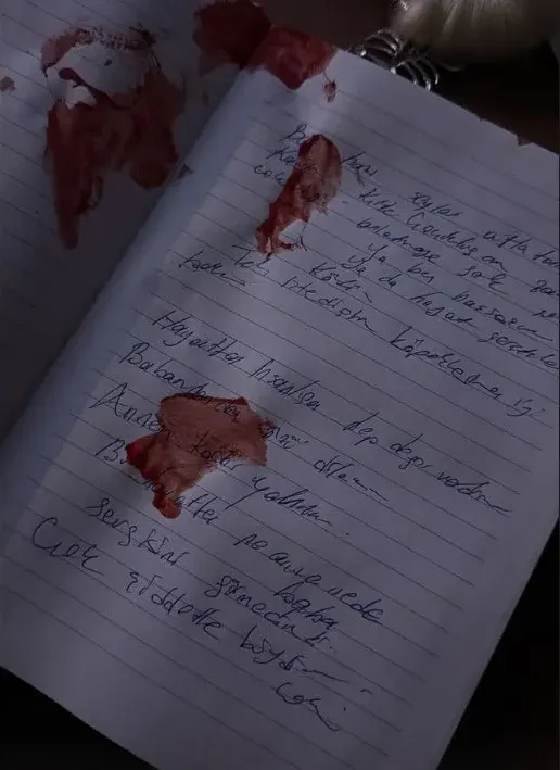 Ölü bulunan İşte Benim Stilim yarışmacısının kanlı notu dikkat çekti