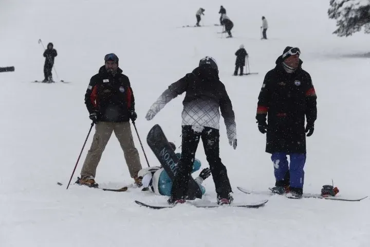 Uludağ’da -7 derece! Kar kalınlığı 76 santimetreye ulaştı