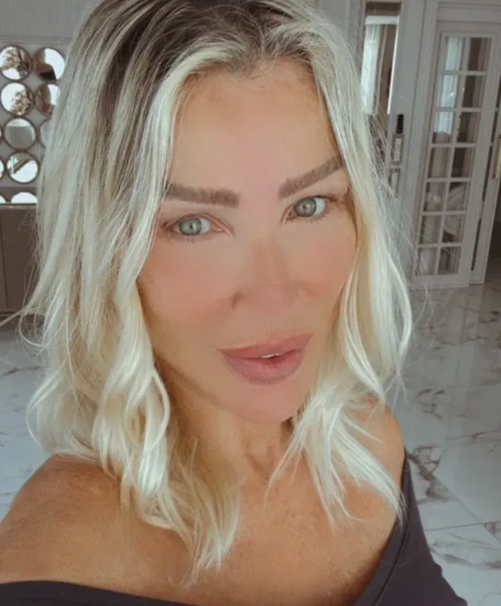 Seda Sayan’ın paylaştığı fotoğraf estetik tartışması başlattı