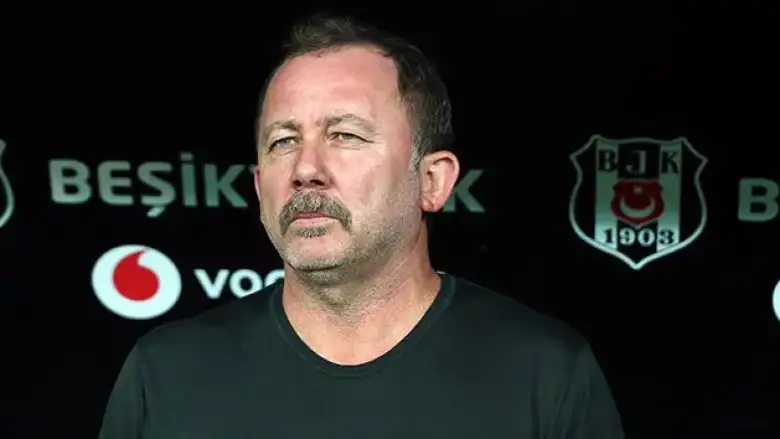 Beşiktaş’ta flaş ayrılık kararı! Sergen Yalçın, yeni transfer Jurasek’in biletini kesti