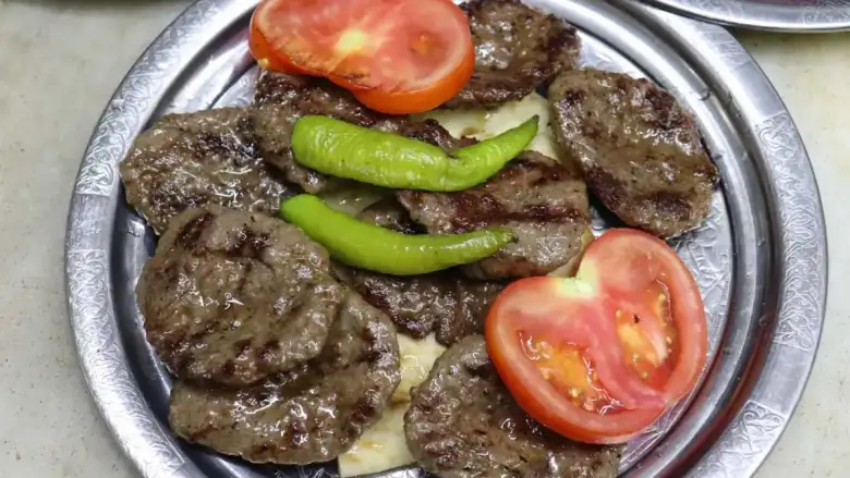 İnegöl Köftenin Sırrı Ne? Ustalar Yıllardır Gizliyordu!