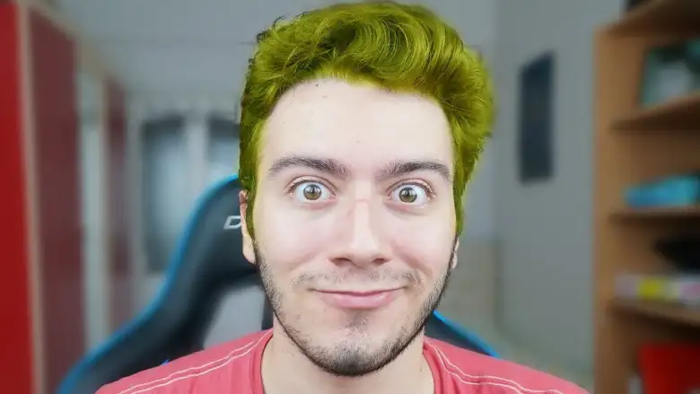 Enes Batur'dan çarpıcı karar! 16 milyondan vazgeçti