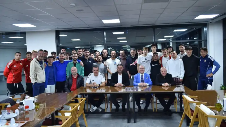 Eski Başkanlardan Sultan Su İnegölspor’a Anlamlı Ziyaret