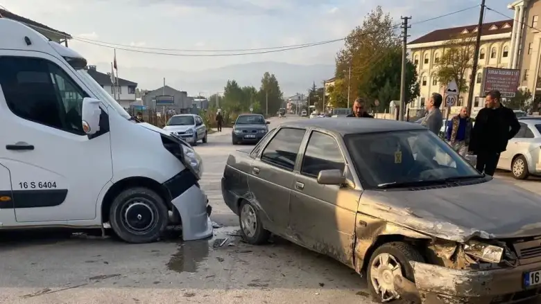 İnegöl'de korkutan kaza: 1 yaralı