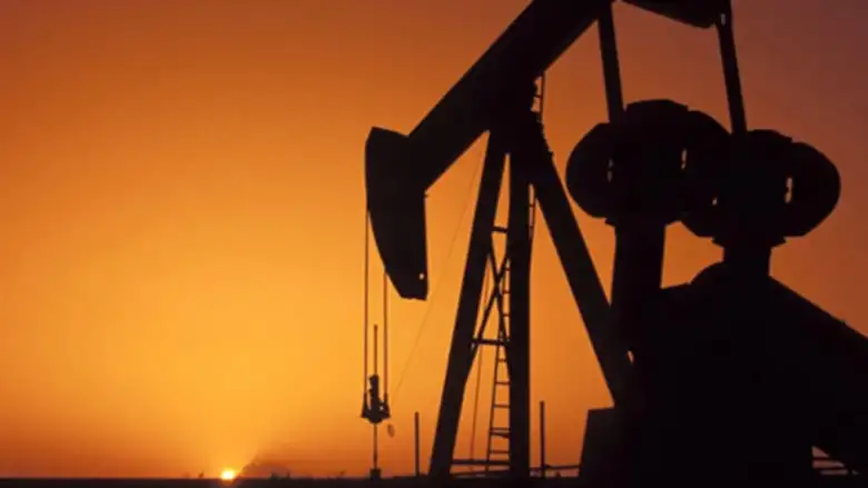 Petrol fiyatları Trump’ın açıklaması sonrası toparlandı: Stok verileri karışık sinyal verdi