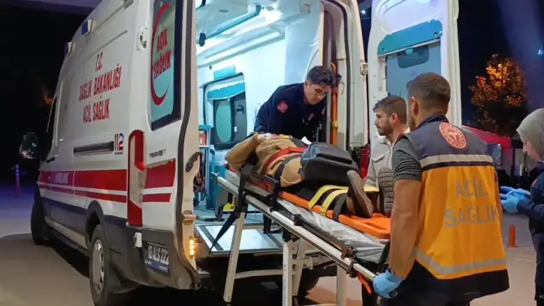 İnegöl'de yaşlı kadın aracıyla takla attı!