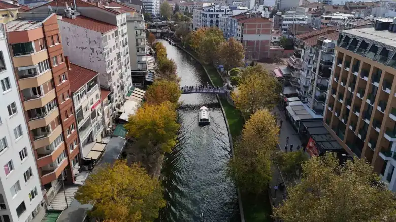 Eskişehir’de Hafta Sonu Hava Nasıl Olacak? Dışarıda Plan Yapanları Ne Bekliyor?