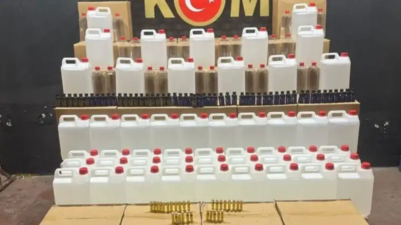 Bidonlar dolusu kaçak alkol ele geçirildi