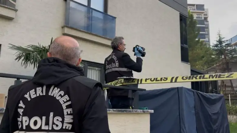 Camdan düşen genç hayatını kaybetti!