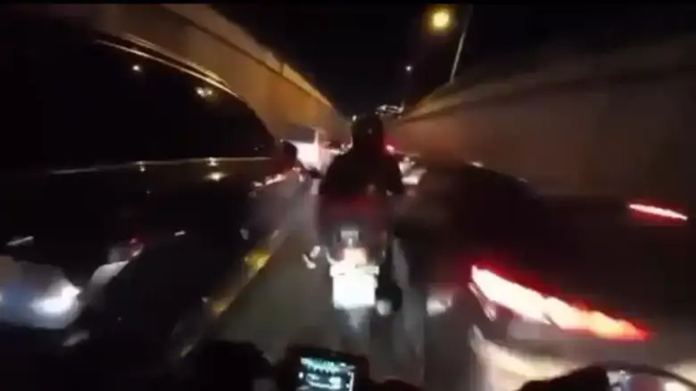 Makas atan motosikletli hastanelik oldu!