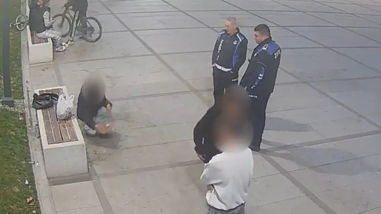 İnegöl'de çevreyi kirletenler temizliyor! Aynı ceza farklı gençler