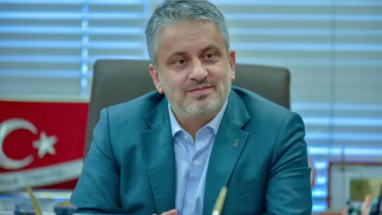 Ayhan Salman kimdir? Kaç yaşında ? Evli mi ?